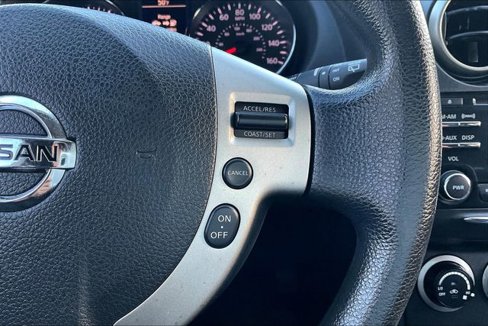 Used 2013 Nissan Rogue SV image 17