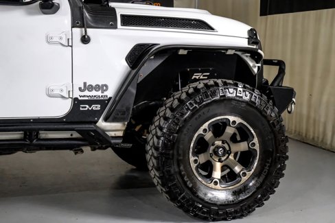 Used 2018 Jeep Wrangler Unlimited Sahara image 8