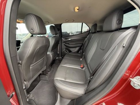 Used 2025 Buick Encore GX Sport Touring w/ Black Roof Package image 21