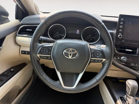 Certified 2022 Toyota Camry XLE w/ Navigation Package image 12