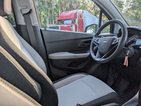 Used 2020 Chevrolet Trax LS w/ Tint and Cruise Package image 12