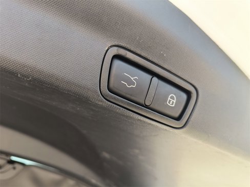 Used 2022 Alfa Romeo Stelvio Sprint image 11