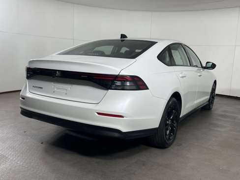 Used 2025 Honda Accord SE image 7