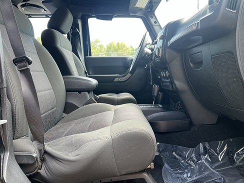 Used 2012 Jeep Wrangler Unlimited Sport w/ Max Tow Pkg image 25