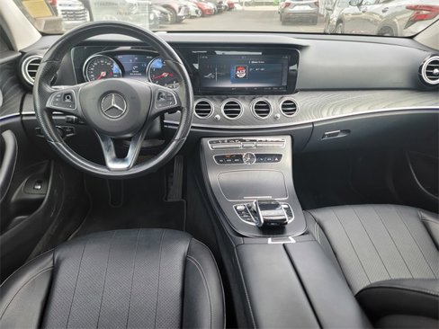 Used 2018 Mercedes-Benz E 300 image 15