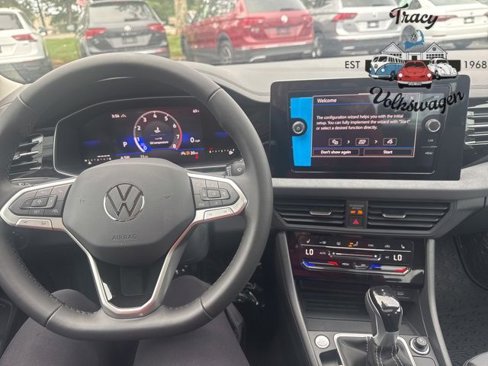 New 2025 Volkswagen Jetta SE image 11