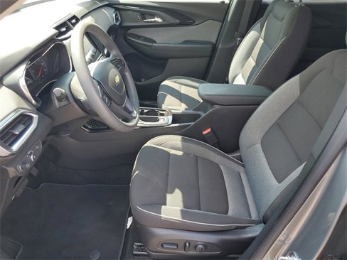 Used 2023 Chevrolet TrailBlazer LT w/ Convenience Package image 5