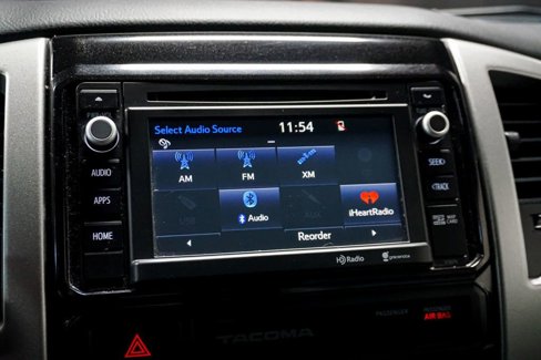 Used 2015 Toyota Tacoma 4x4 Double Cab image 16