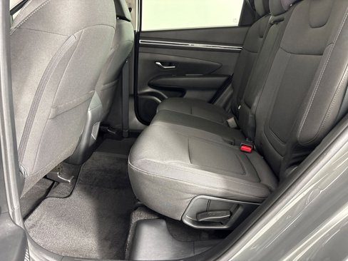 Used 2024 Hyundai Tucson SE image 15