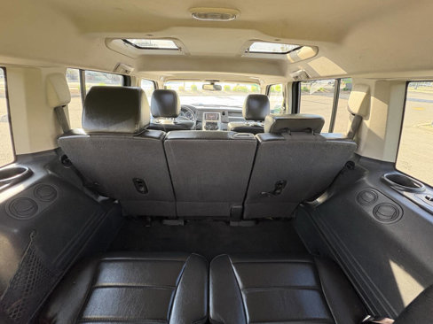 Used 2010 Jeep Commander Sport image 30