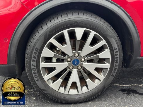 Used 2020 Ford Escape Titanium image 7