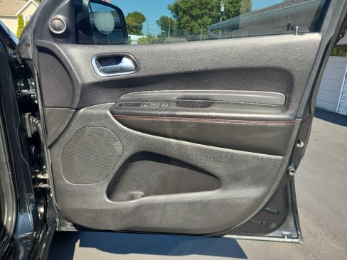 Used 2018 Dodge Durango GT image 39