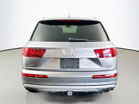Used 2018 Audi Q7 3.0T Prestige w/ Prestige Package image 6