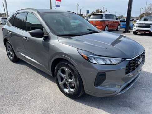 Used 2023 Ford Escape ST-Line image 8