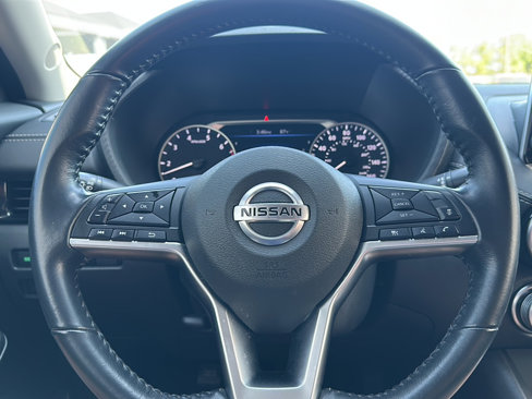 Used 2022 Nissan Sentra SV image 27