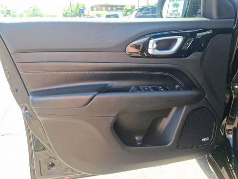 Used 2022 Jeep Compass High Altitude image 12