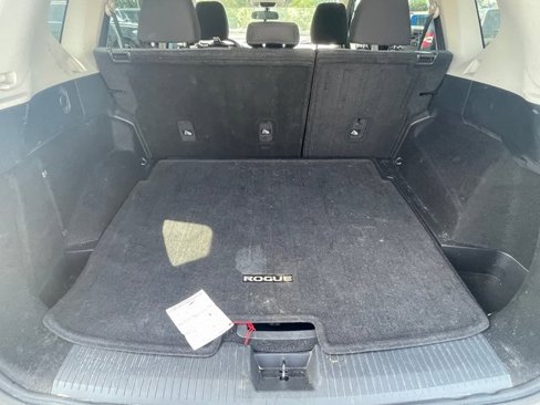 Used 2021 Nissan Rogue SV image 17