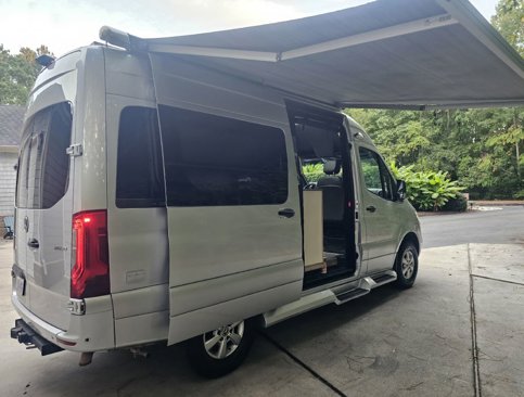 Used 2019 Mercedes-Benz Sprinter 2500 image 38