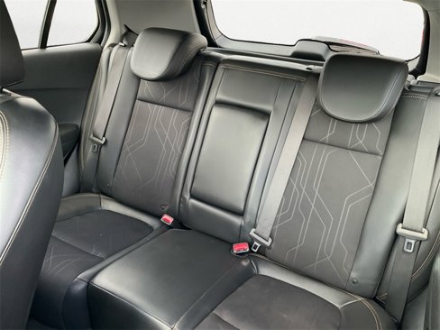 Used 2019 Chevrolet Trax LT w/ LT Convenience Package image 9