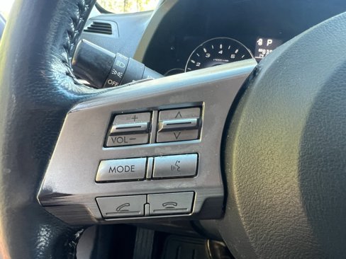 Used 2010 Subaru Outback 2.5i Limited w/ Protection Package 1A image 12