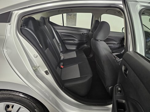 Used 2020 Nissan Versa S image 15