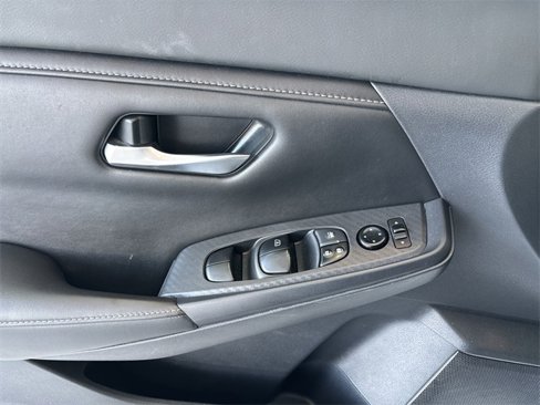 Used 2022 Nissan Sentra SV image 20