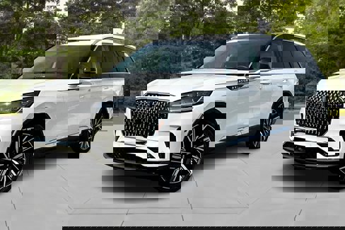 New 2025 Lincoln Aviator Reserve w/ Equipment Group 201A image 2
