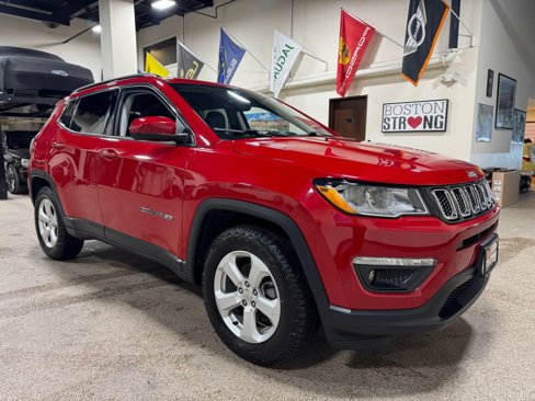 Used 2018 Jeep Compass Latitude w/ Cold Weather Group image 12