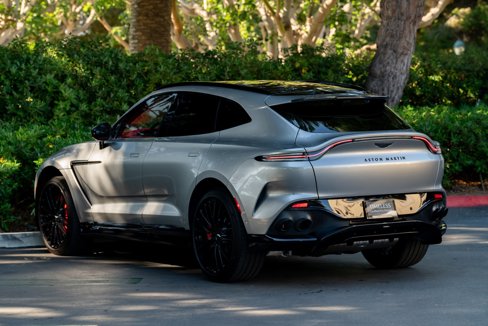 Used 2023 Aston Martin DBX 707 image 4