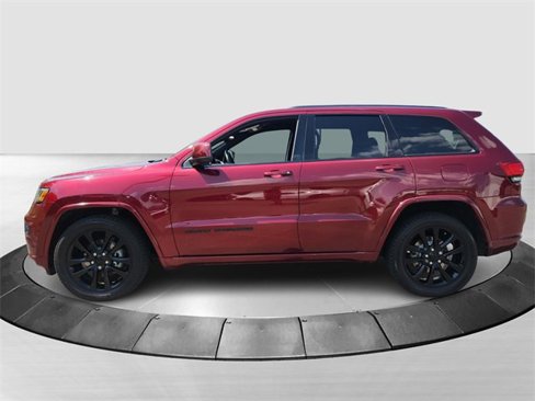 Used 2020 Jeep Grand Cherokee Altitude image 6