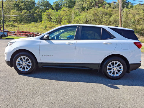 Used 2020 Chevrolet Equinox LS w/ LS Convenience Package image 4