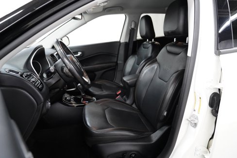 Used 2020 Jeep Compass Limited image 4