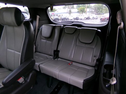Used 2016 Kia Sedona SX Limited image 36