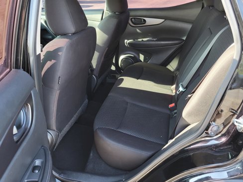 Used 2019 Nissan Rogue Sport S image 13