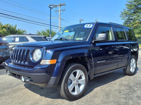Used 2017 Jeep Patriot Latitude image 3