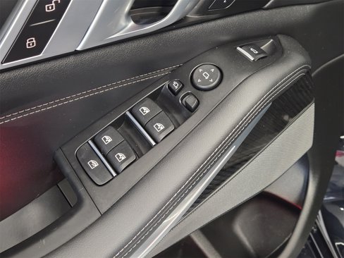 Used 2025 BMW X5 M60i image 15
