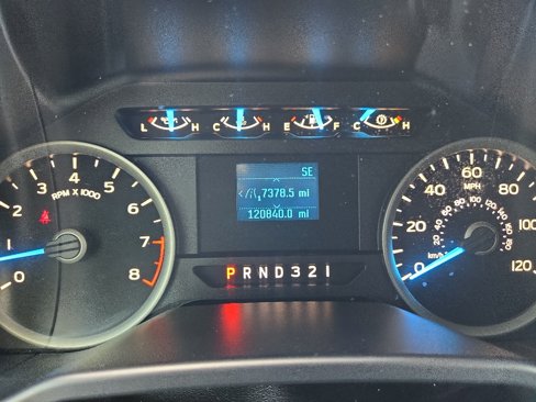 Used 2017 Ford F150 XLT image 22