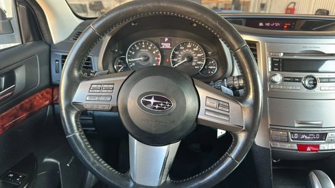 Used 2011 Subaru Outback 2.5i Limited image 22