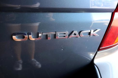 Used 2005 Subaru Outback 2.5i image 11