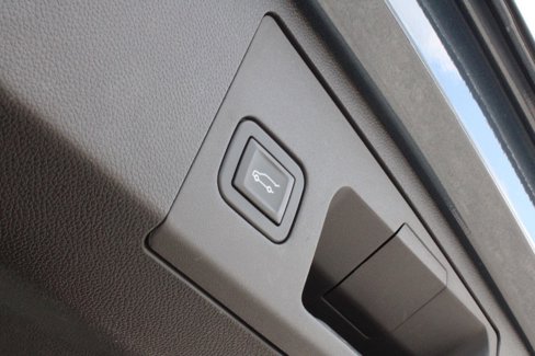Used 2019 Cadillac XT4 Premium Luxury image 6