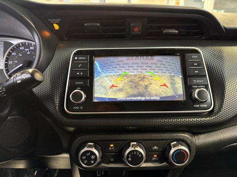 Used 2021 Nissan Kicks S image 27
