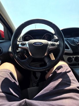 Used 2012 Ford Focus SE w/ SE Sport Pkg image 17