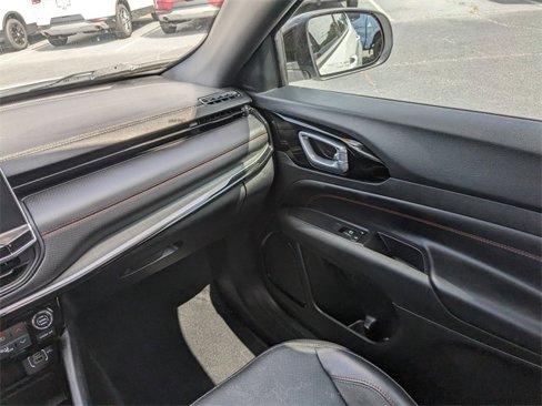 Used 2023 Jeep Compass Trailhawk w/ Trailhawk Elite Group image 16