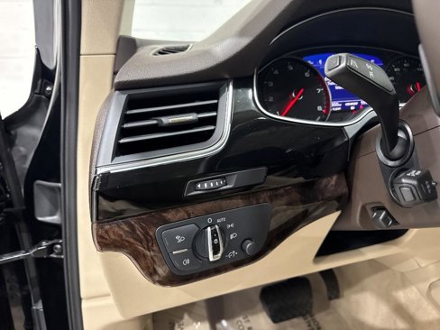 Used 2017 Audi Q7 3.0T Premium Plus image 22