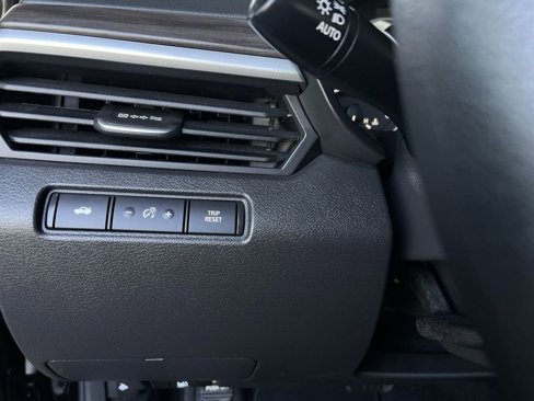 Used 2024 Nissan Altima 2.5 SV image 17