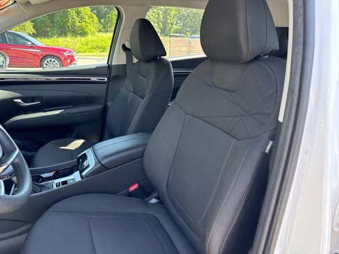 Used 2023 Hyundai Tucson SE image 20