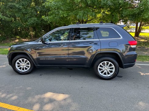 Used 2014 Jeep Grand Cherokee Laredo w/ 18" Wheel & 8.4" Radio Group image 11