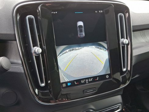 Certified 2023 Volvo C40 P8 Recharge Plus image 19