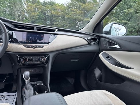 Used 2022 Buick Encore GX Select image 37