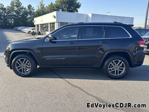 Used 2020 Jeep Grand Cherokee Laredo w/ Laredo X Package image 4